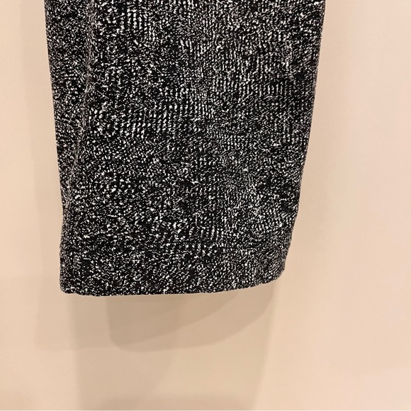 Lululemon On the Fly pant 28” ladies size 6 - Picture 5 of 7